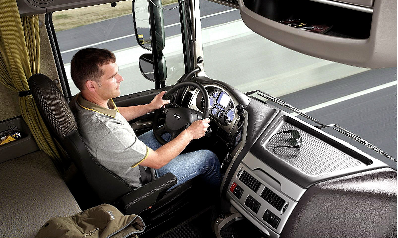 водитель грузовика DAF CF